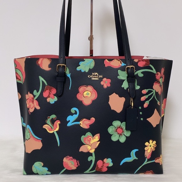 Coach Handbags - NWT💃Coach Laptop Bag Large Tote With Dreamy Land Floral Print